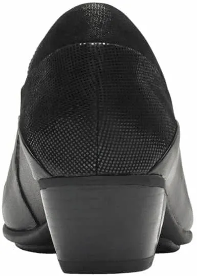 Aravon Women's Provence Asymmetrical Slipon Pump