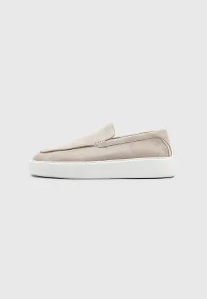 Atmos Loafer Sand