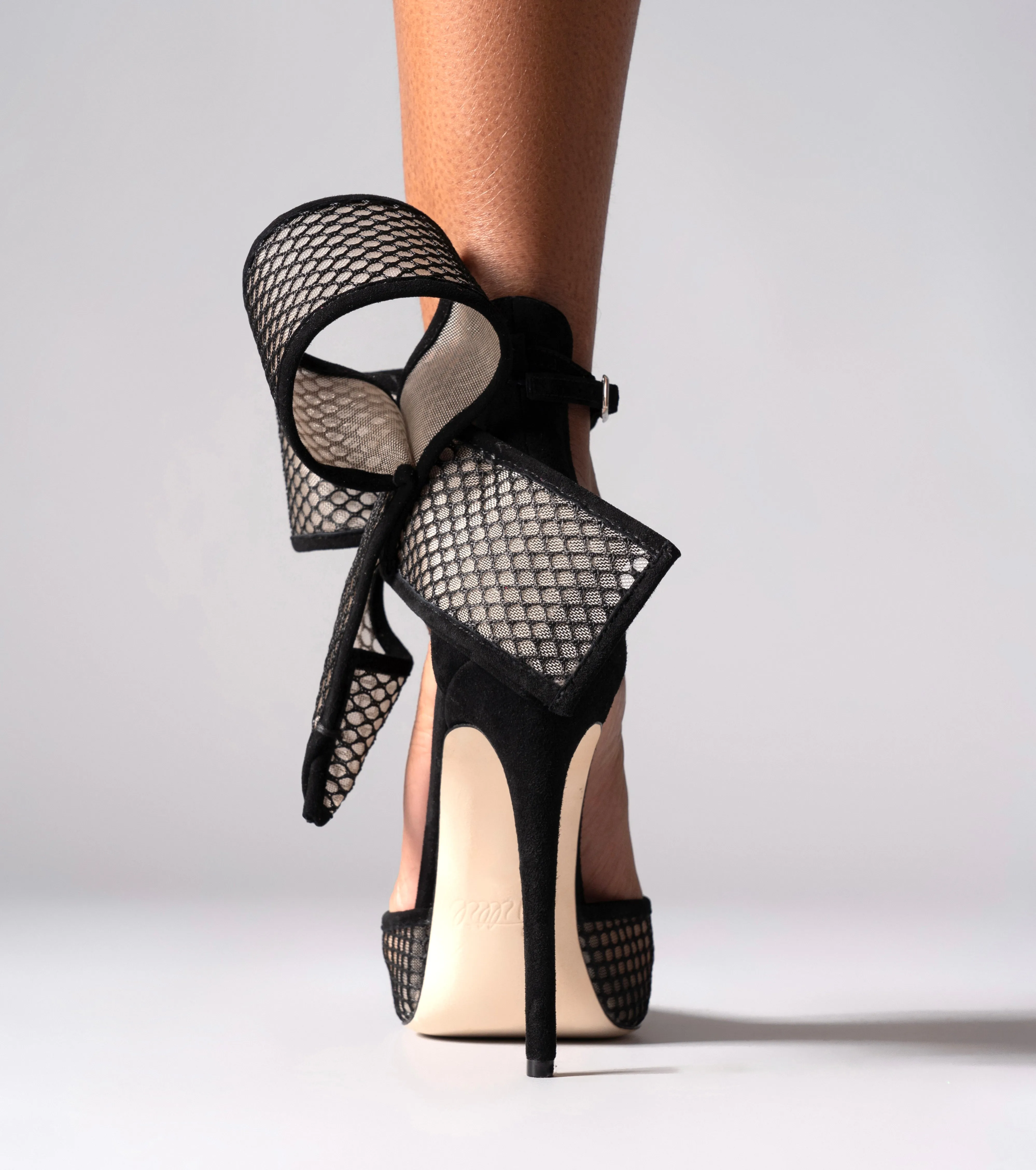 BOW PUMP