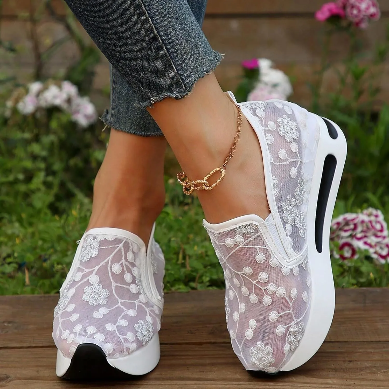 Chunky Sneakers for Women Fashion White Platform Sneakers for Women Slip On Breathable Lace Embroidery Walking Tennis Shoes Lightweight Comfort Wedge Platform Casual Sneakers for Gym Travel Work