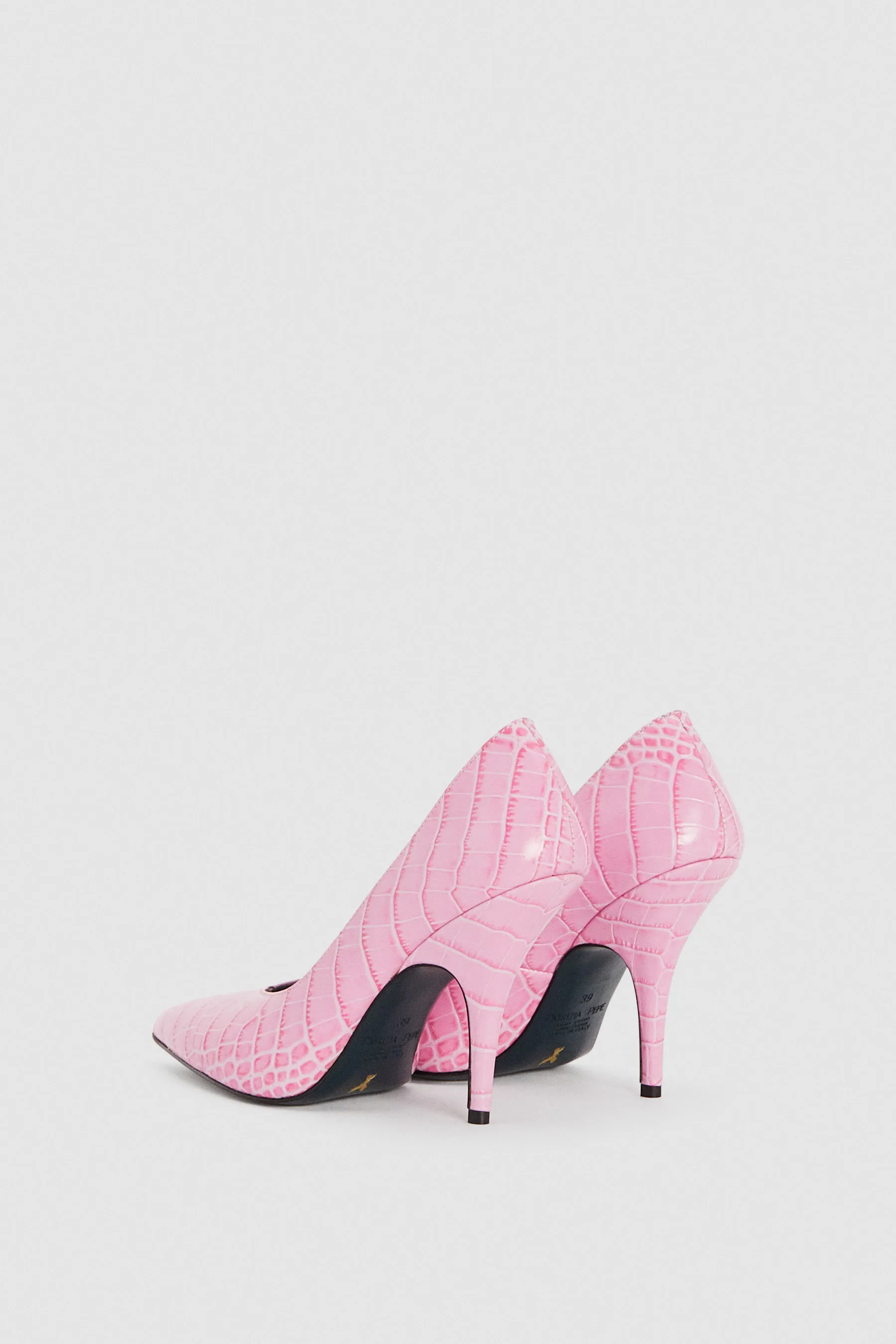 Court Shoe