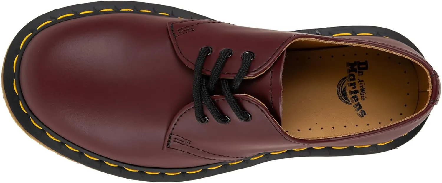 Dr. Martens, 1461 3-Eye Leather Oxford Shoe for Men and Women