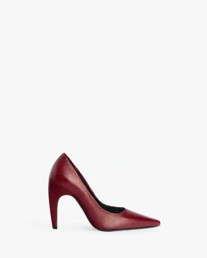 Fame Pump in Bordeaux Leather