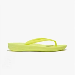 FitFlop iQUSHION ERGONOMIC Womens Flip-Flops Electric Yellow