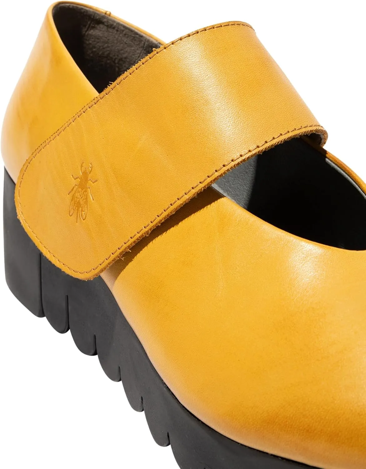 FLY London Women's Vari188fly Pump