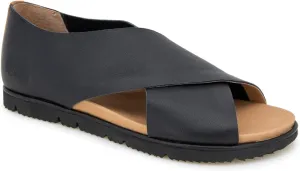Gentle Souls by Kenneth Cole Women's Leslie Sandal