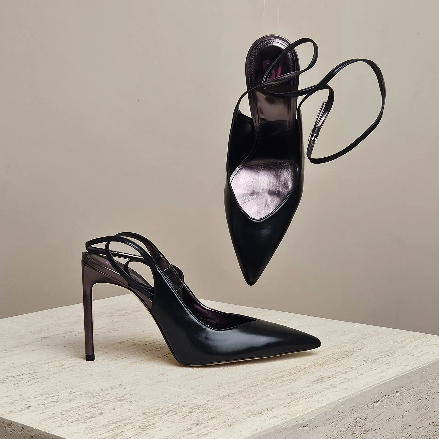 Gigi Moon Pump