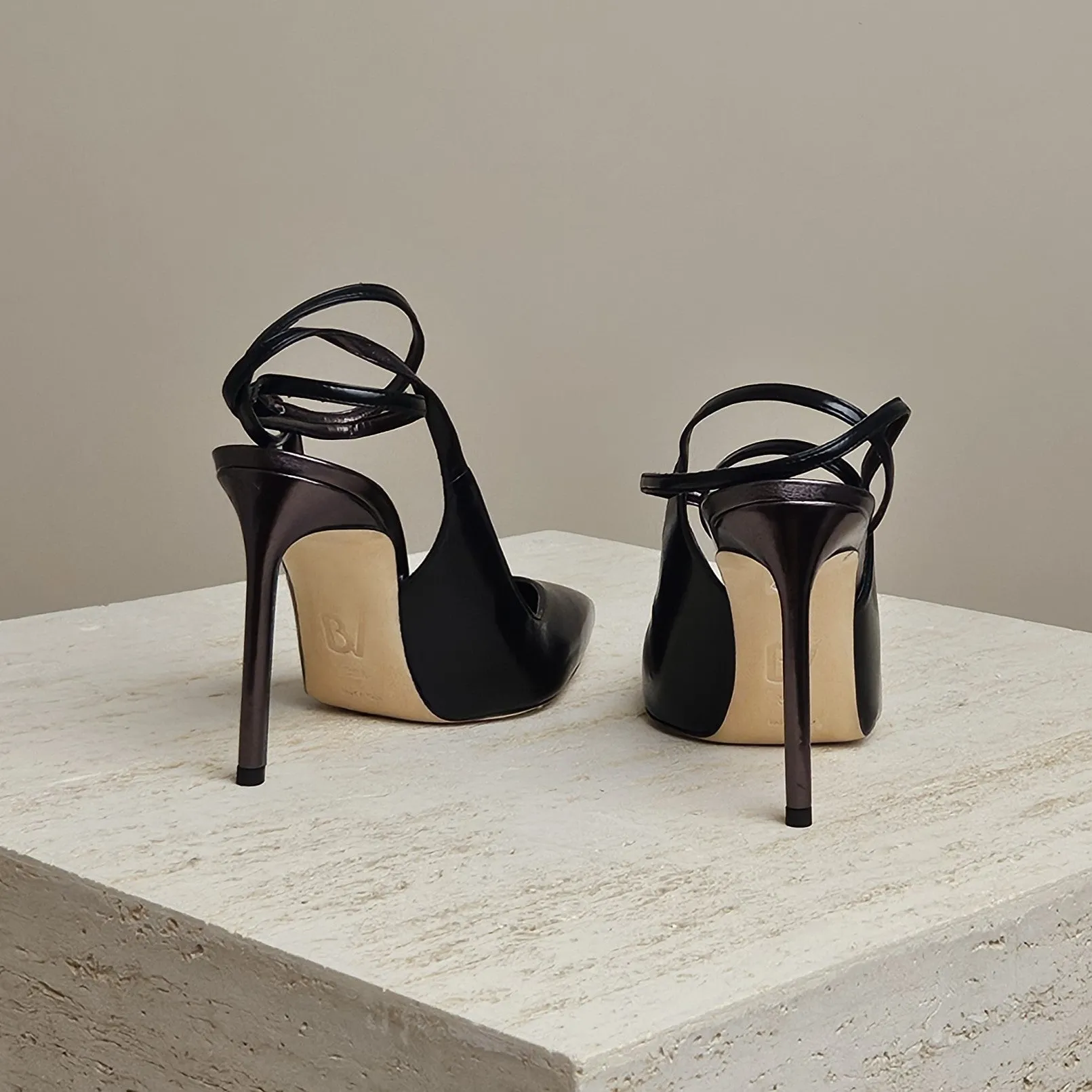 Gigi Moon Pump