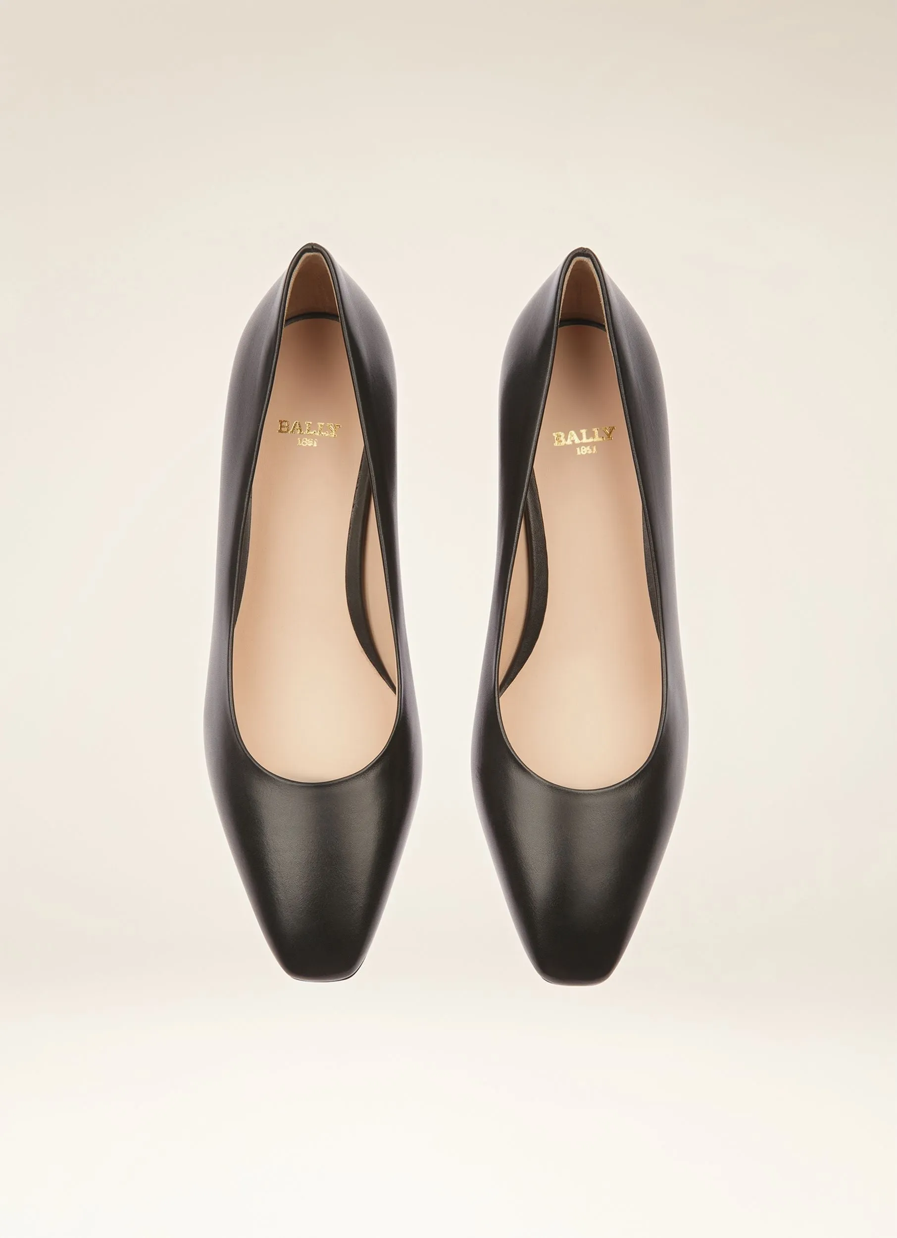 Grace Pumps In Black Leather