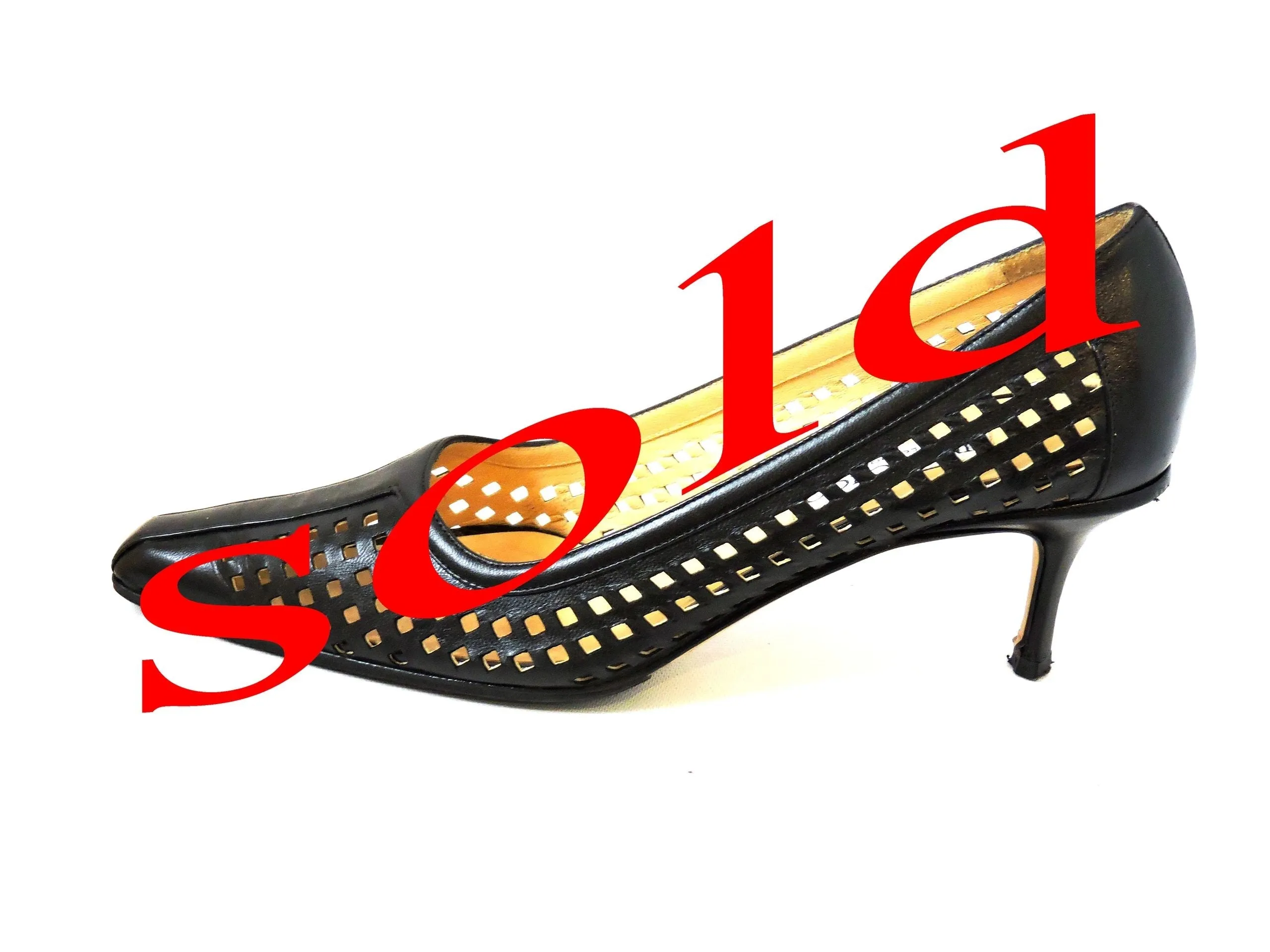 Jimmy Choo Laser Cut Pump Size 39 It (9 Us)