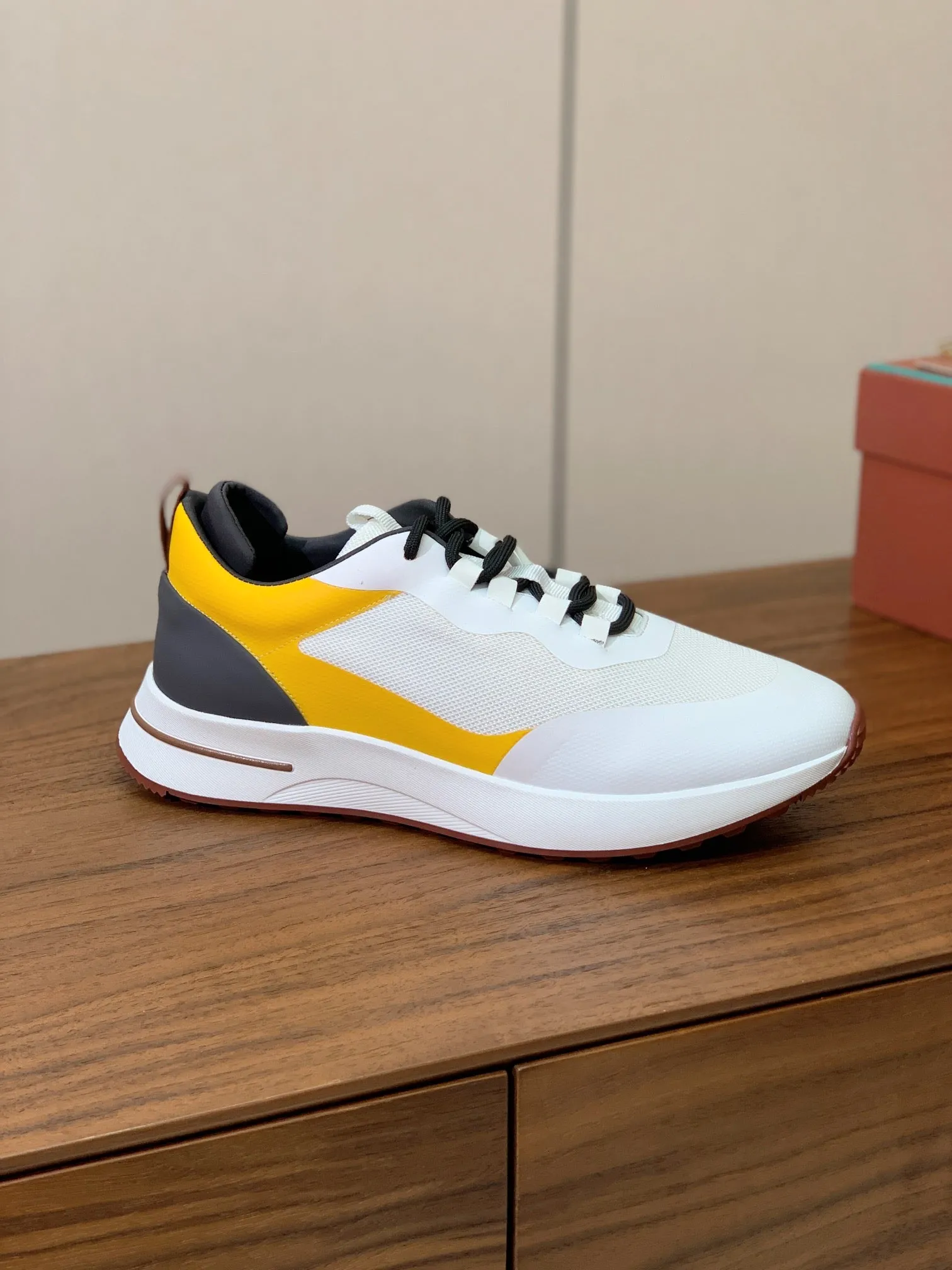 LP Week-End Walk Sneaker In White Mix Black Yellow Mesh Fabric 984413