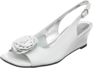 Rose Petals Women's Lela Silver Micropoints Pump 7.5 M (B)