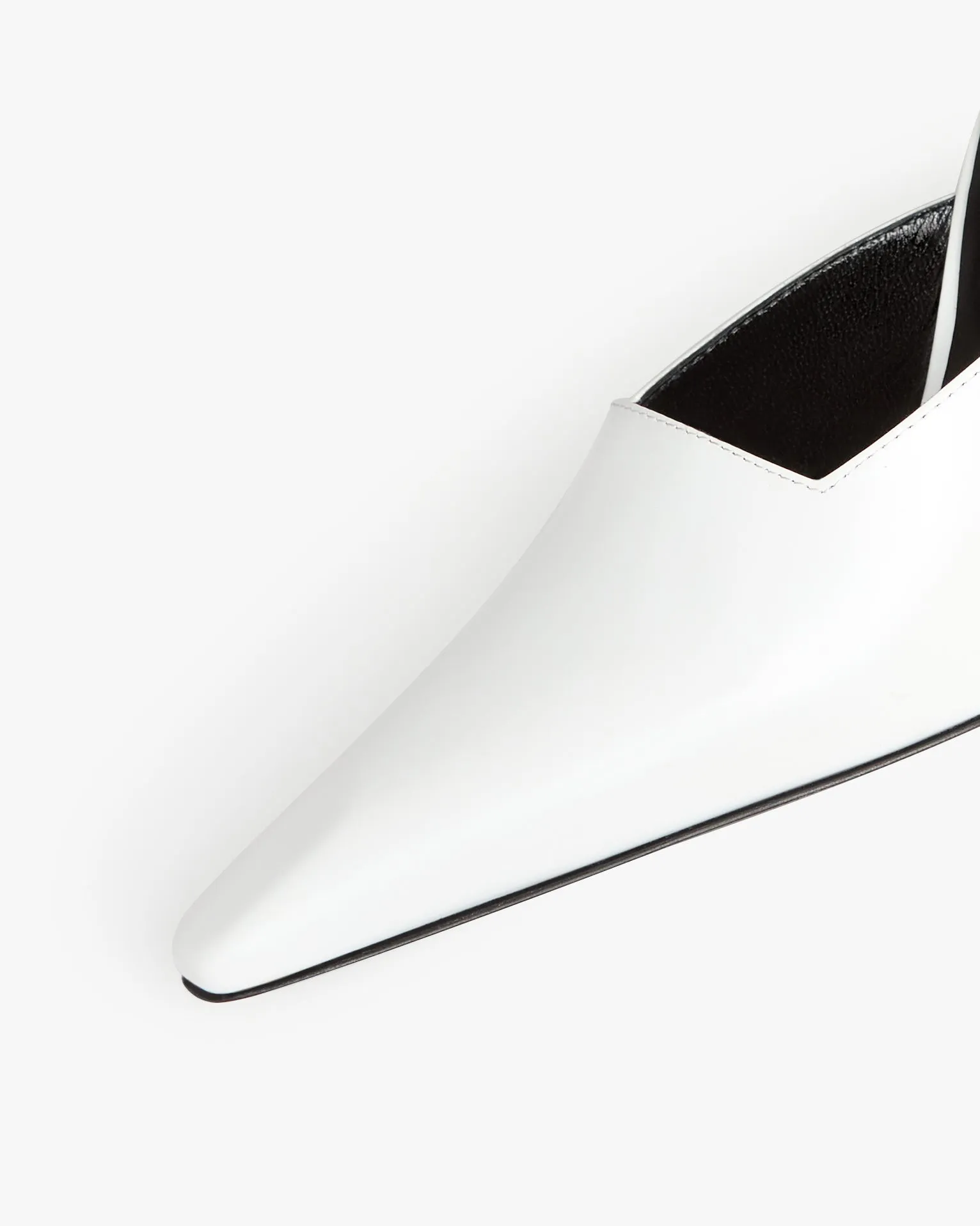 Sky Pump in White Brushed Leather