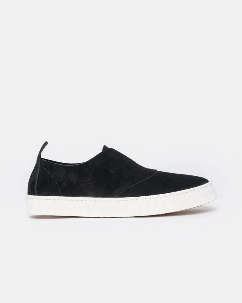 Slip On Sneaker in Black