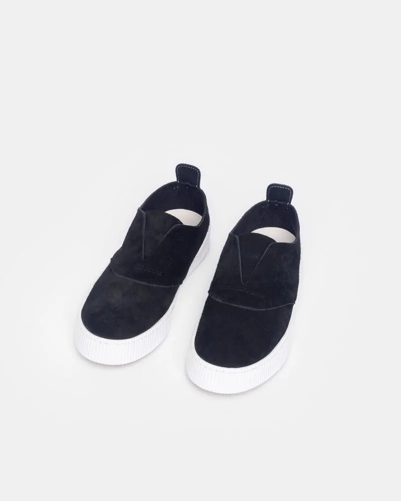 Slip On Sneaker in Black
