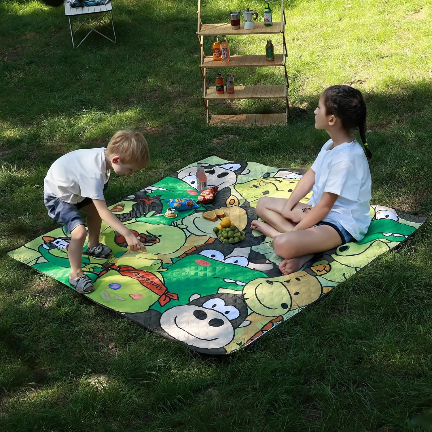 Whitsunday Picnic Blankets, Extra Large 80"x 80" Outdoor Kids Blanket,Machinewashable Camping Mat Waterproof & Sandproof Foldable for Camping, Beach, Park(Animal)
